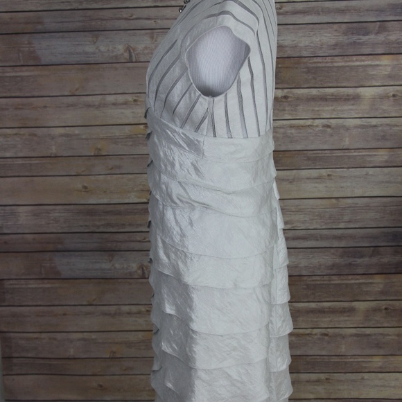 ADRIANNA PAPELL Silver/Gray Layered/Textured Dress - Picture 4 of 8